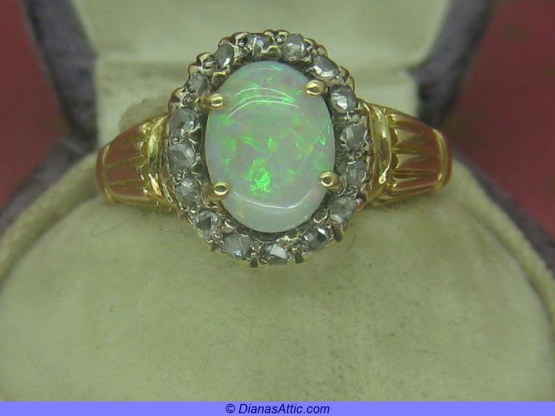 18ct SUPERB OPAL & OLD CUT DIAMOND VINTAGE RING **  